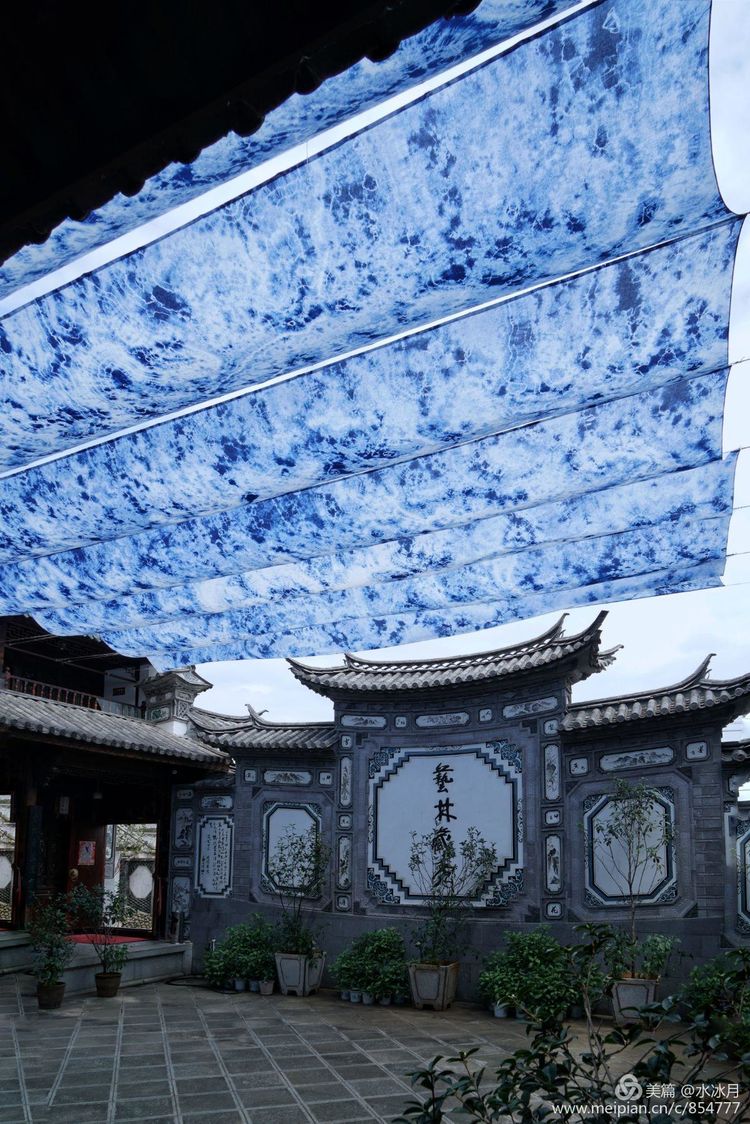 有一种蓝叫青花蓝,有一种颜色叫中国红