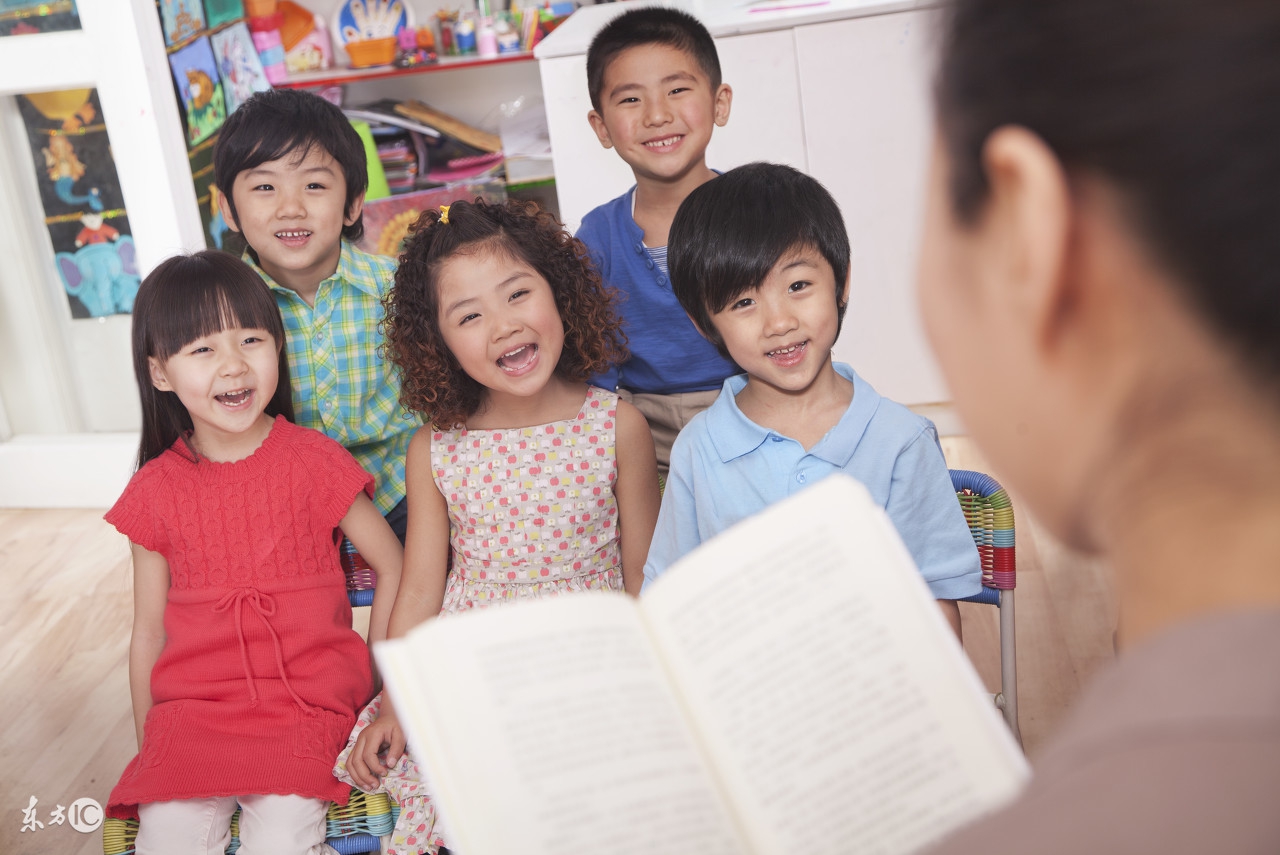 取名是件技术活儿,老师点名时发现一个孩子叫“乐乐乐”