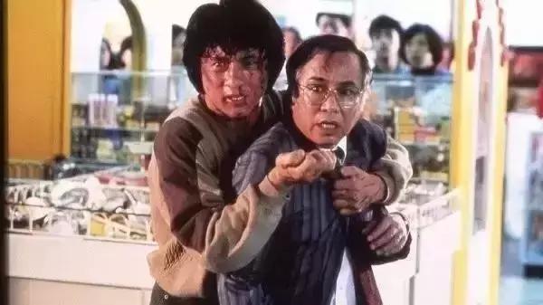 香港演员李若彤与丈夫,小龙女香港老公