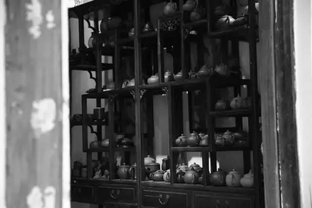手工陶器店,看了一辈子的店