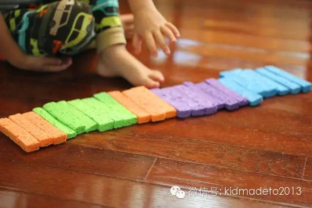 国外麻麻为什么能一人带三娃？因为她们用了这些busybag！