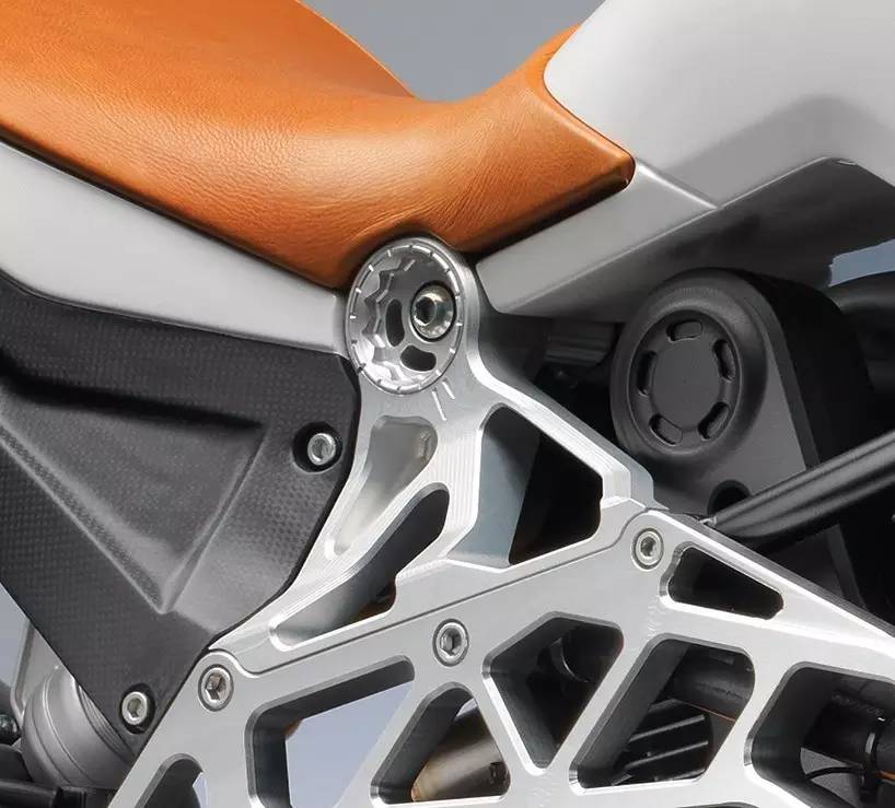 好车|想耍酷？试试这4款当红CafeRacer风格的复古机车