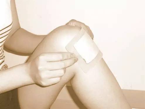 关节肿是滑膜炎吗,有什么病能引起滑膜炎