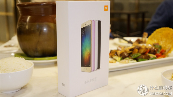 年轻人第一部旗舰机,年轻人的第一台手机小米