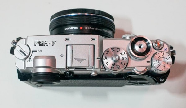 奥林巴斯pen-f相机测评,奥林巴斯pen-f镜头推荐