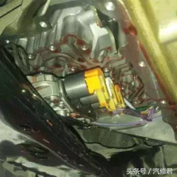 比亚迪f6仪表盘出现svs怎么处理,比亚迪f6行驶过程中防盗灯亮