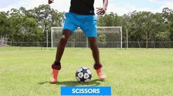 足球脚踝教学视频,足球教学十分钟脚底控球练习