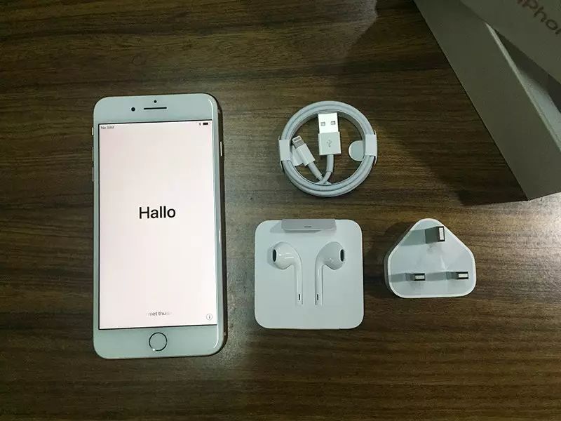 港版iPhone8Plus腮红金开箱实拍：这金色有点特别