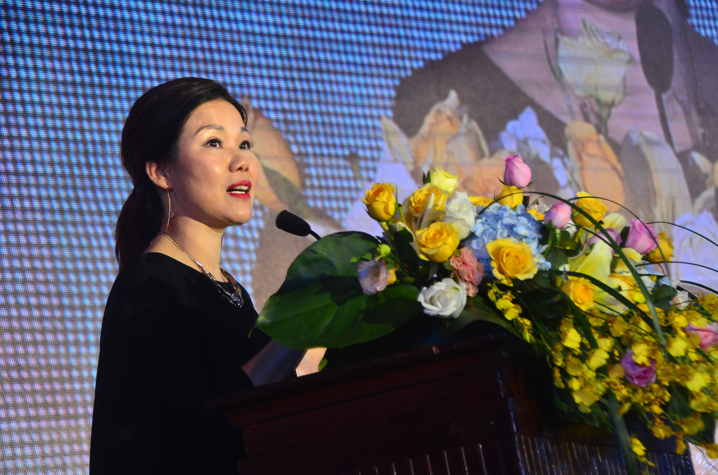 熳洁儿张东吟:将用自信、活力、时尚的品牌基因打造百年民族品牌