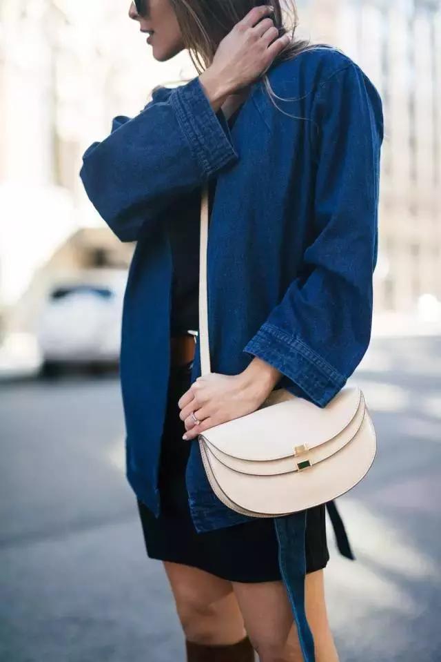 高圆圆背的小众包包,高圆圆同款刺绣包大号还是中号