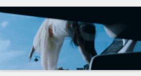 假摔、吊威亚、真人被撞飞，影视剧中的车祸戏是这么拍的？！