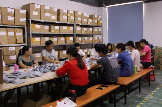 流量驱动供应链启瀛网络将手机贴膜一天卖到2万单