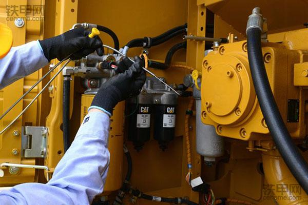 卡特挖掘机320价格大概多少钱一台,卡特320加强型挖掘机是国产的吗