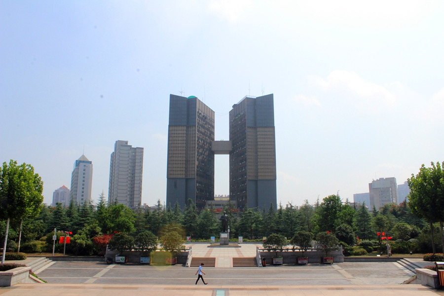 广场喜迎国庆,广场盛装迎国庆