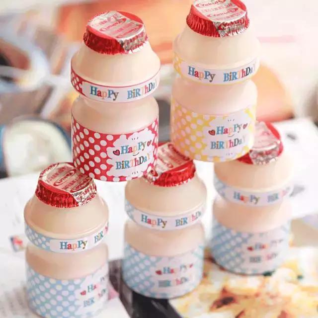 养乐多一排5瓶背后的商机,养乐多系列饮品