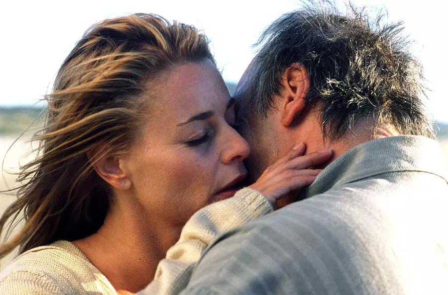 西班牙高分电影解说,西班牙电影看不见的客人