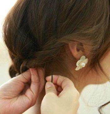 不披头散发的简约编发学生党,披头散发怎么编发可以维持时间长