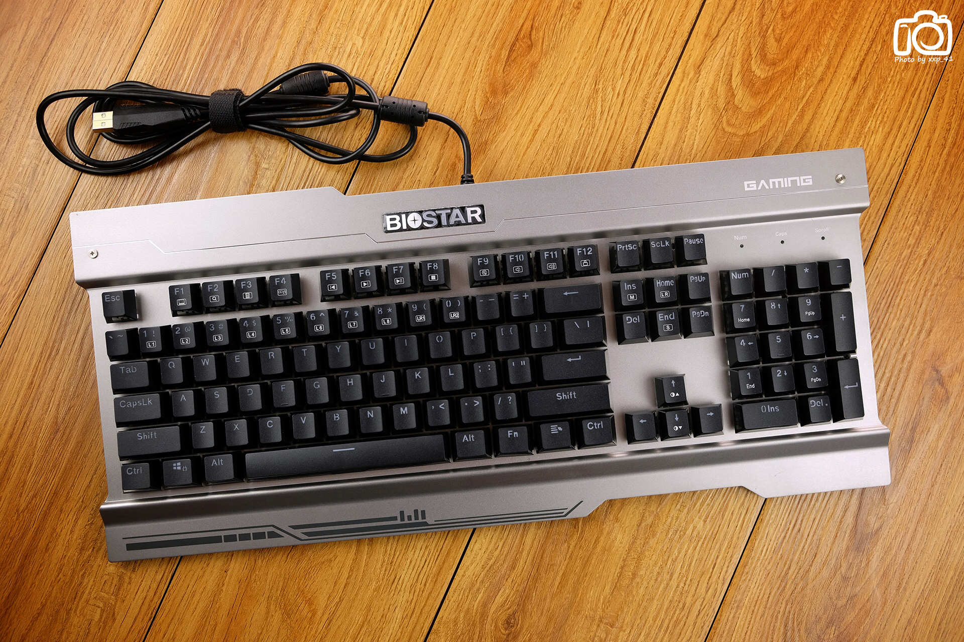 噼里啪啦打字噪，居然还防水：映泰沙漠方舟GK30青轴电竞机械键盘