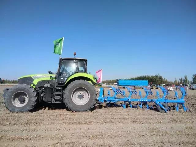 中联重科2304拖拉机多少钱一台,中联重科2304拖拉机二手价格