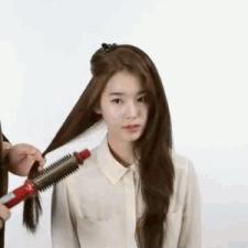 如何卷出自然卷发中长发,卷发好看时尚洋气