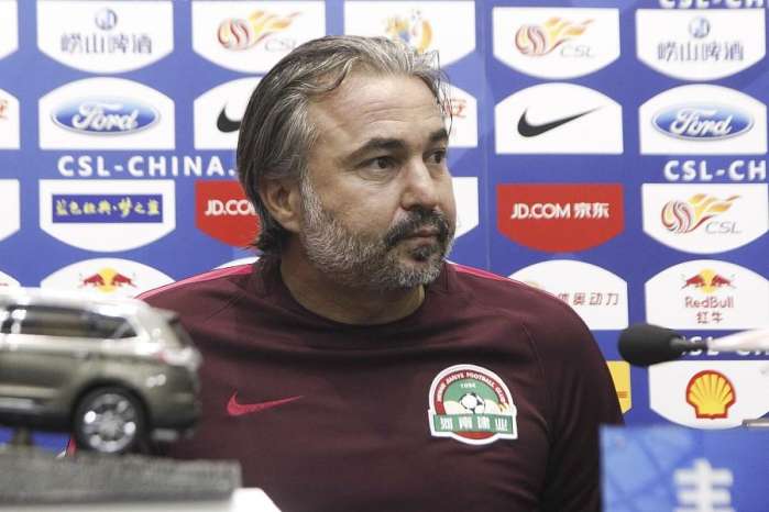 河南建业新任主教练下课,建业主教练突然下课