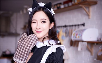 女方约会都带一个电灯泡,男女朋友约会电灯泡