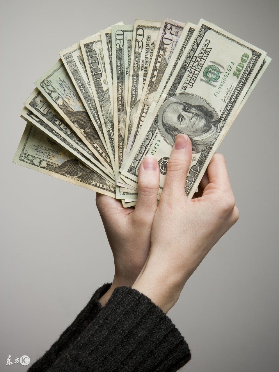 为什么有些人勤劳一辈子还是穷,为什么一生勤劳还是很穷