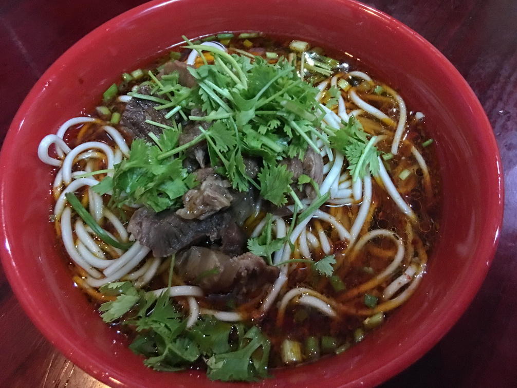 从越南来中国要多少钱,到越南吃碗面要中国人民币多少钱