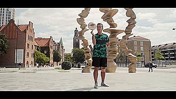 五个最简单实用的足球过人技巧,5种花哨的足球过人技巧