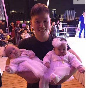 吴佩慈为大儿子庆生,吴佩慈纪晓波为儿子庆生