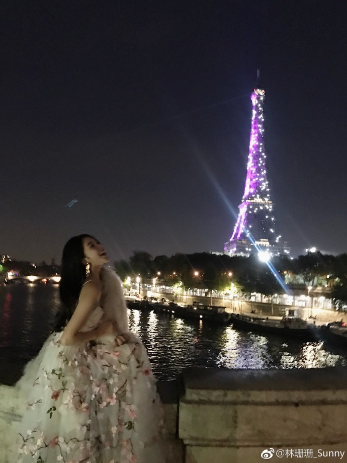 到底有多少网红去了上海时装周,参加过巴黎时装周的网红