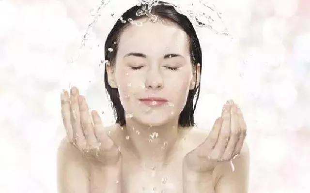 换季底妆的正确方法,换季底妆总是斑驳卡粉怎么办