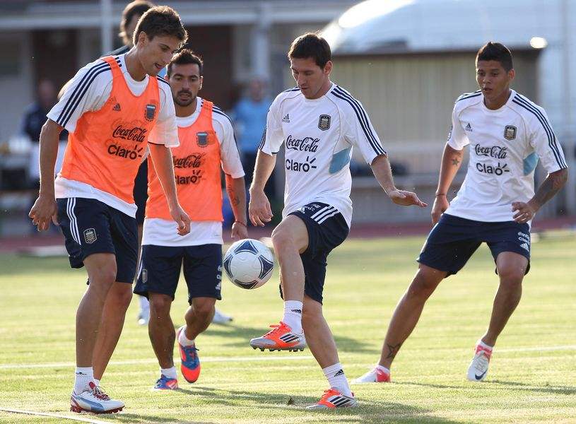 梅西怎么让足球变得简单,梅西墨西哥赛前热身