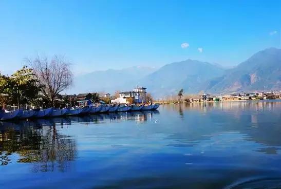 堵在路上别着急,堵在高速上不要慌