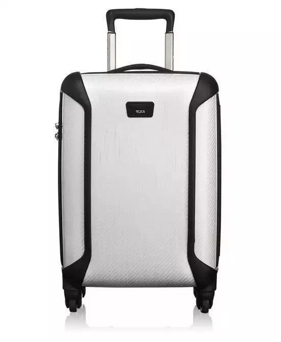 行李箱怕摔,行李箱结实摔不坏