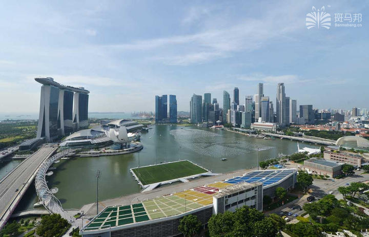 跑火车遇到的怪事,奇葩足球场