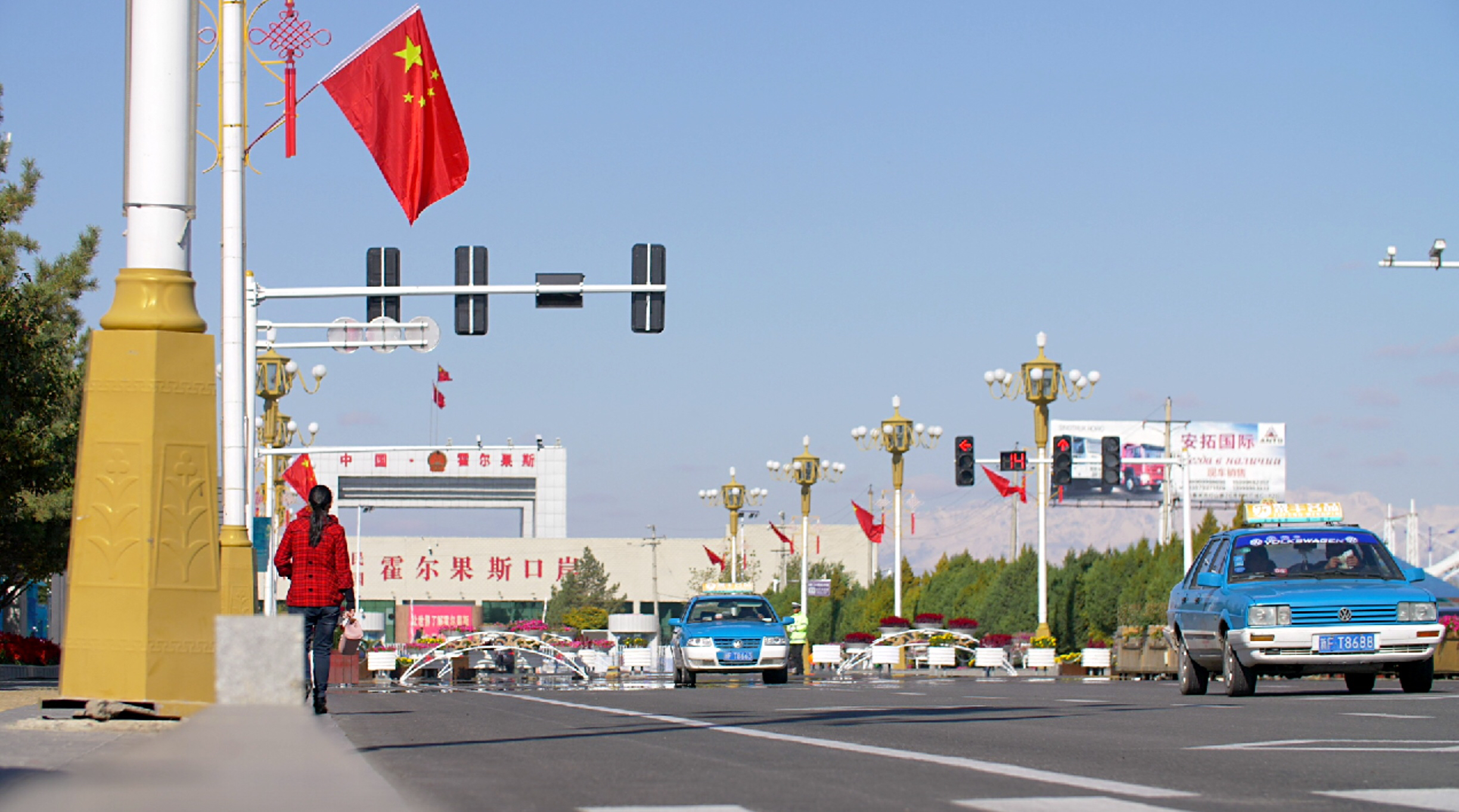 新疆旅游90后,自驾哈萨克斯坦和中国边境