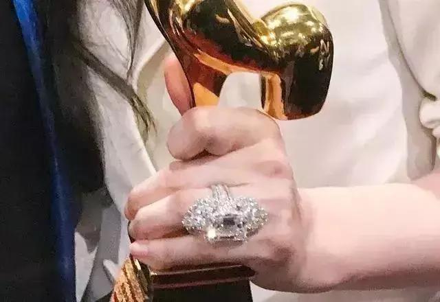 买婚戒推荐买哪个品牌的,婚戒一定要买品牌吗