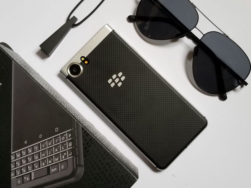 黑莓手机blackberrykeyone,黑莓keyone的bbb100-1是什么版本