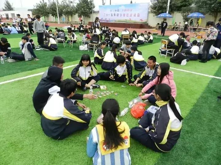 毕业后的南宁人会对高中的自己说些什么?