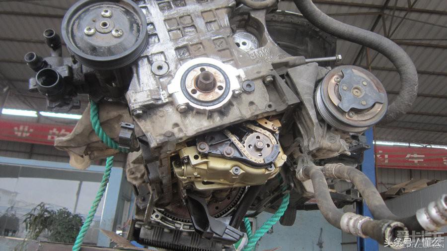 宝马320li发动机烧机油怎么修,宝马320i烧机油最佳解决方案