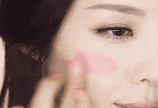 阿玛尼什么颜色口红最好用显白,李佳琦推荐适合秋冬的显白口红