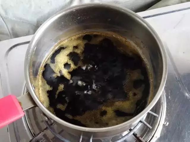 为什么饭店的酱油这么好吃,为什么饭店酱油不会很咸