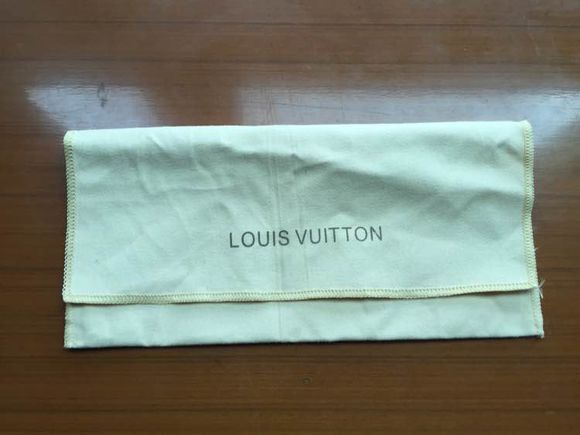 lv怎么看真假,怎么看lv真假腰包