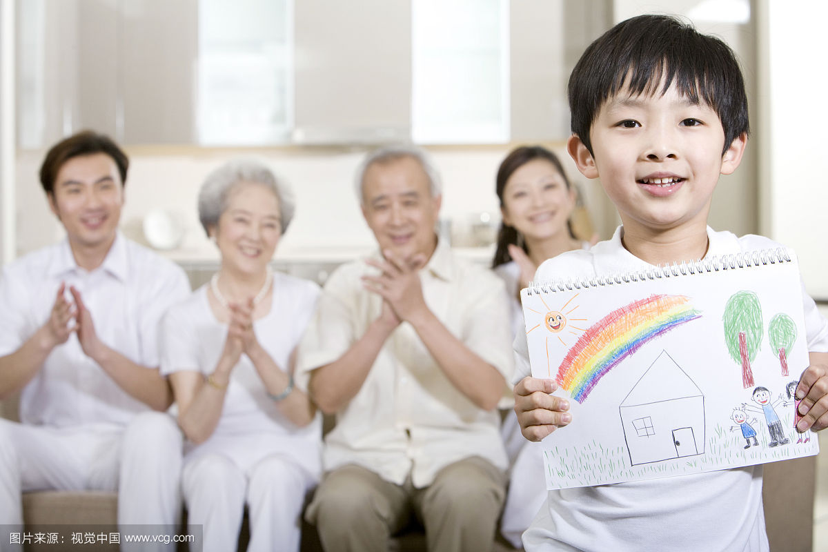 1岁孩子不喜欢穿鞋怎么教育,孩子不愿穿衣穿鞋怎么办