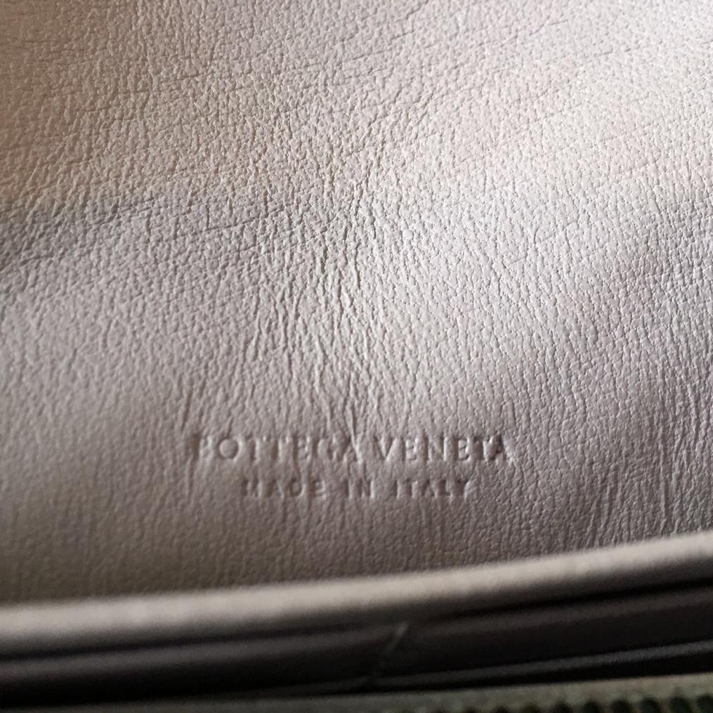 bv钱包有味道吗是正品吗,bv钱包短款鉴别