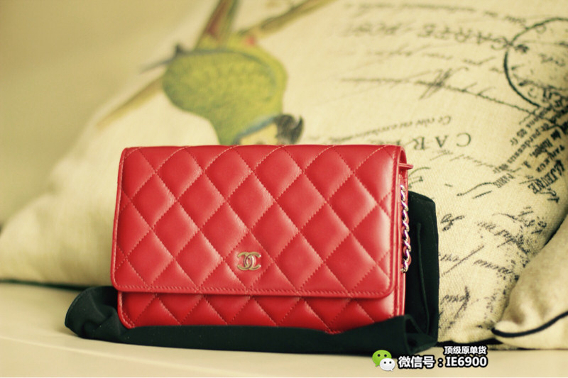 年入百万美女销售,年入百万的美女