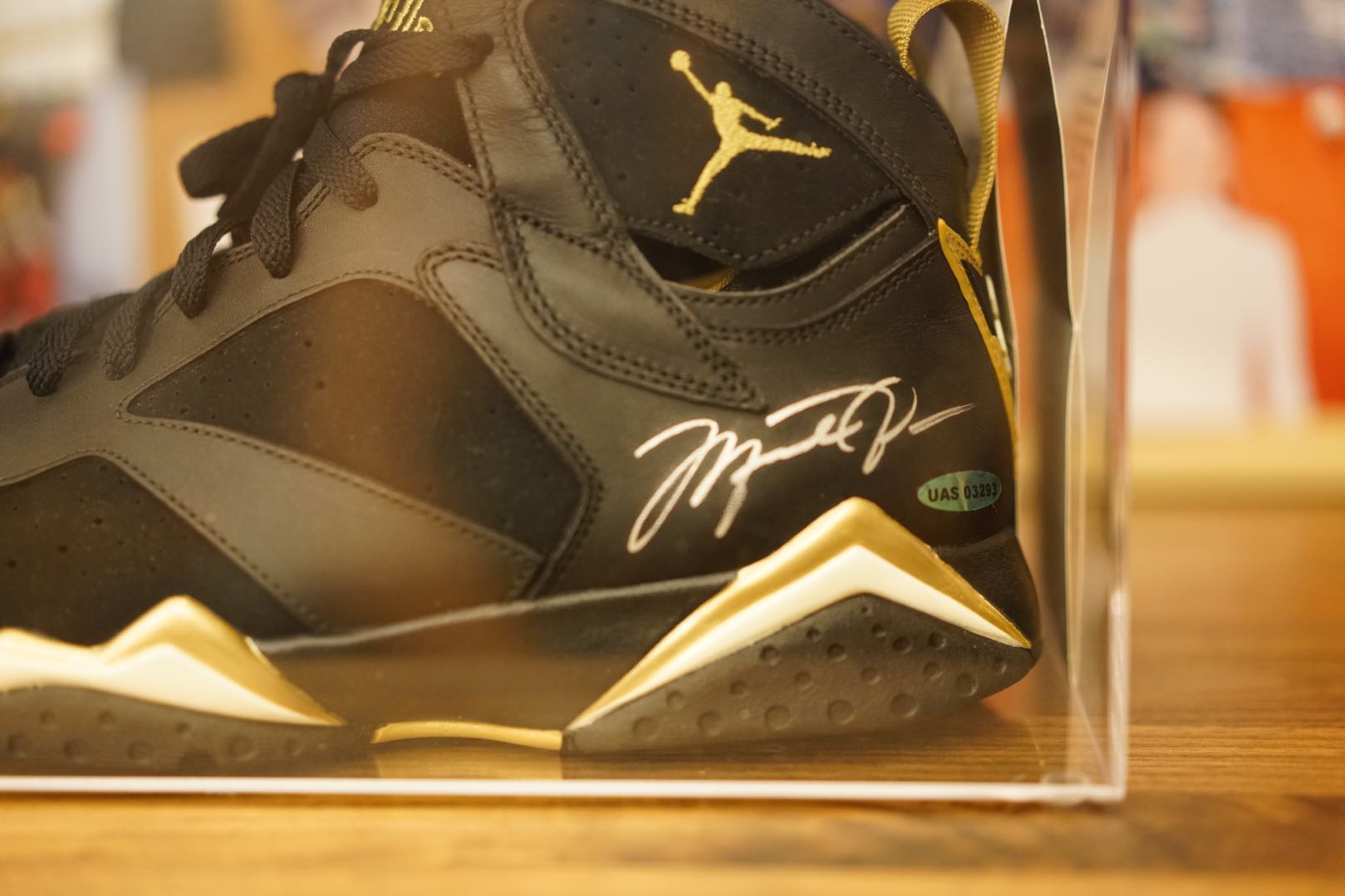 sneakershopping花了22万,为什么sneaker的鞋子这么贵