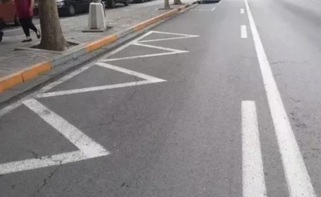 开车认不清这8种标线小心扣分,新手司机开车要明白的七种标线