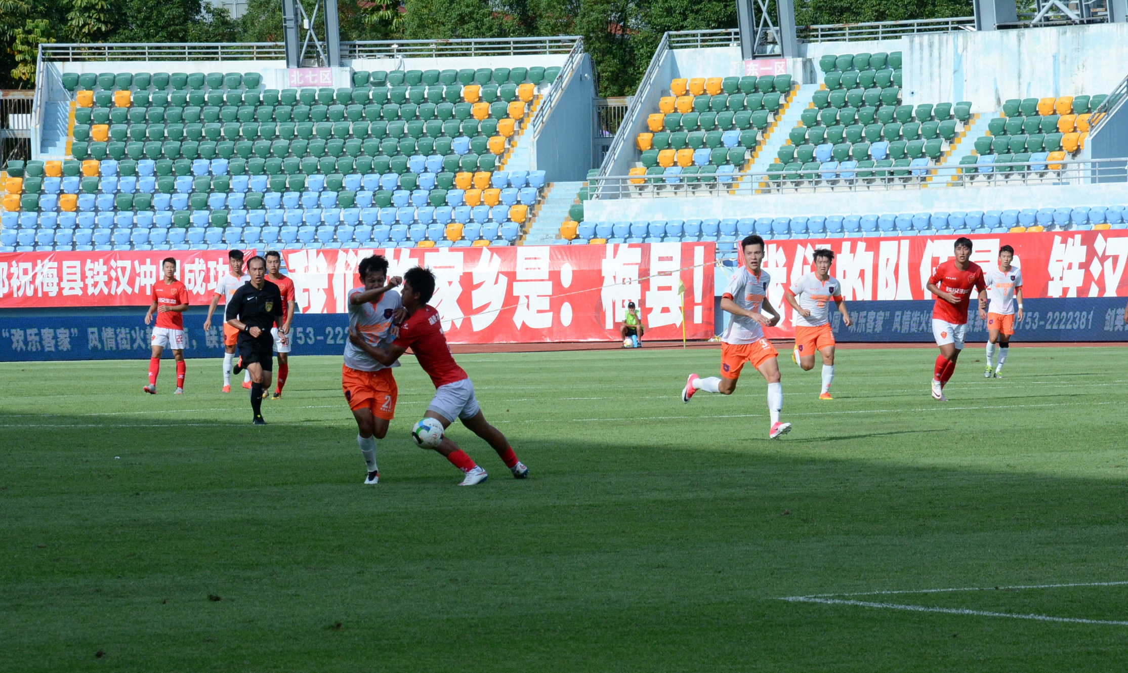 联赛战报|超长补时+后卫染红中能遭绝杀憾负梅县队